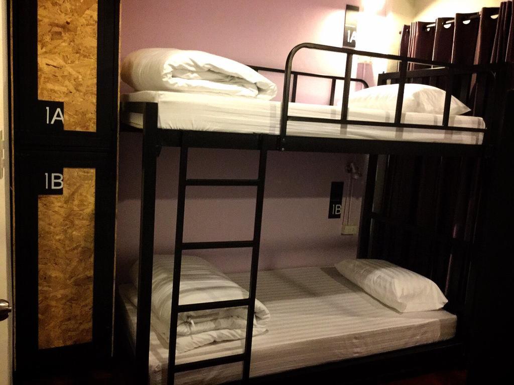 Eden Walking Street Hostel Chiang Mai Habitación foto